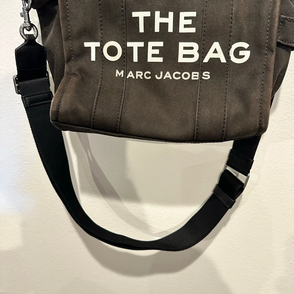 Marc Jacobs Black Tote Bag - Picture 1 of 9